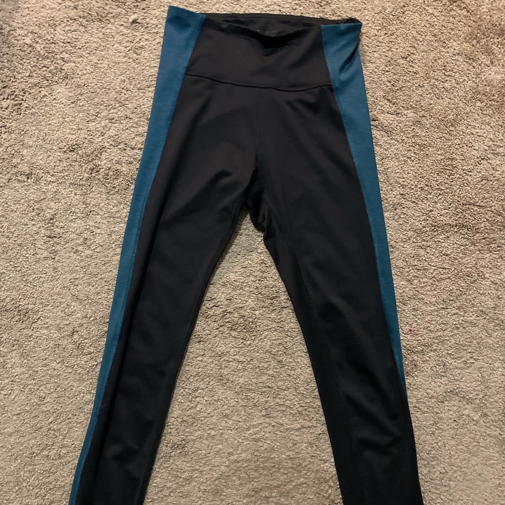Tek Gear high waisted black/blue athletic leggings, size medium